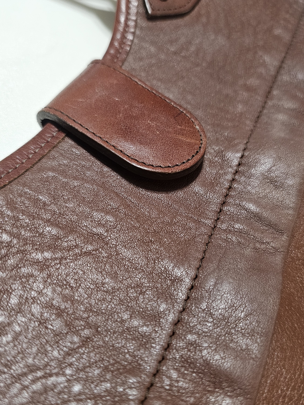 Vintage Ranch-Style Brown Leather Tote with Double Straps - Picture 7 of 10